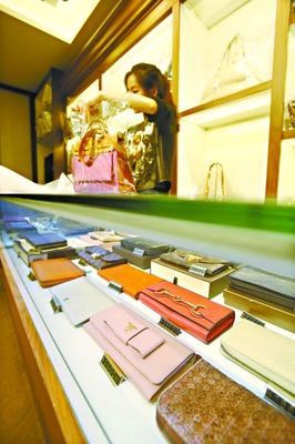 武漢奢侈品寄賣潮涌，箱包銷售折射消費市場新變局